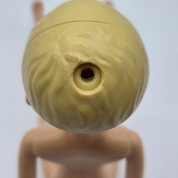 Liv Doll Spin Master 2011 With 2 Interchangeable Wigs & Brush 12 Inches Posable - Picture 11 of 11